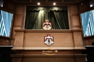 توصية نيابية بإدراج مساق الثقافة الحزبية في الجامعات والكليات