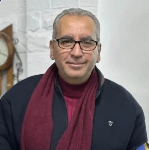 الطالب في زمن المنصات: تعليم أم متاهة رقمية؟
