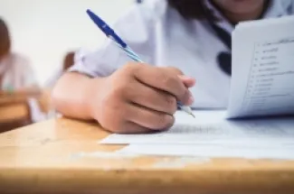  انقسام آراء طلبة التوجيهي حول امتحان اللغة الإنجليزية
