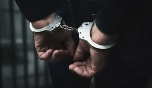 حدث يقتل شقيقته في إربد