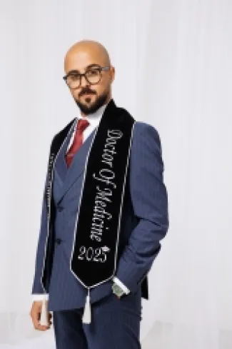 الدكتور أحمد أبو جازوه .. مبروك التخرج