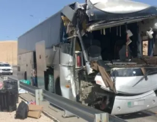 حادث تصادم بين حافلة وقلاب في رأس النقب