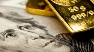 تواصل التسلق إلى أعلى قمة ... تعرفوا على سعر اونصة الذهب عالميا