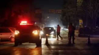 الأمن الداخلي في حلب يعلن العمل على إخلاء مدنيين وتأمين سلامتهم بعد الاشتباكات مع قسد